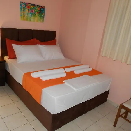 Green Villa Aparthotel 4*