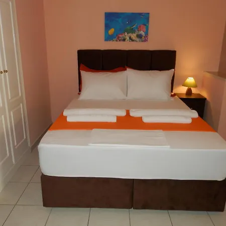 Green Villa Aparthotel