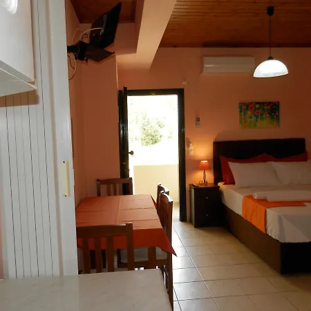 Green Villa Lägenhetshotell Áyios Nikítas