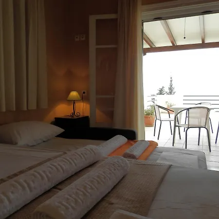 Green Villa Aparthotel