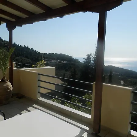 Green Villa Agios Nikitas