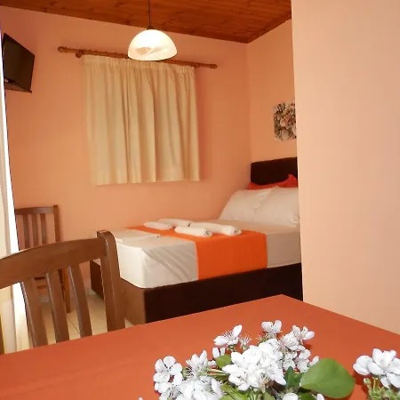Green Villa Aparthotel Agios Nikitas