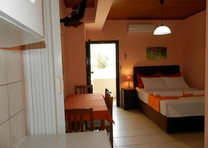 Green Villa Aparthotel Áyios Nikítas