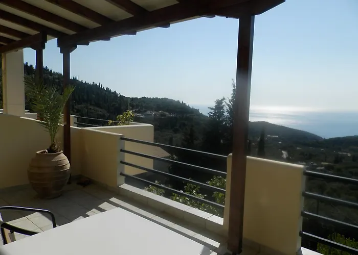 Green Villa Áyios Nikítas